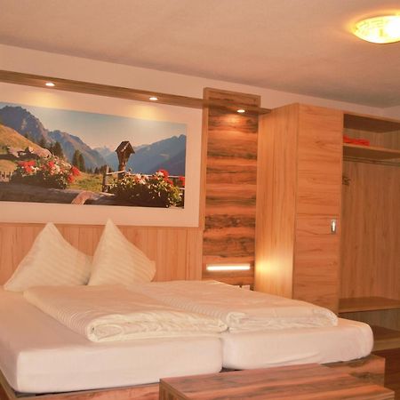 Hotel Pension Haid Sankt Leonhard im Pitztal Exterior photo